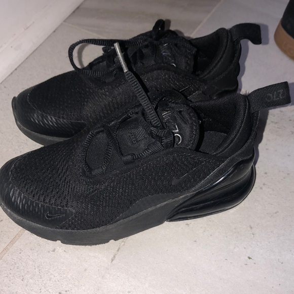 all black air max 2017s